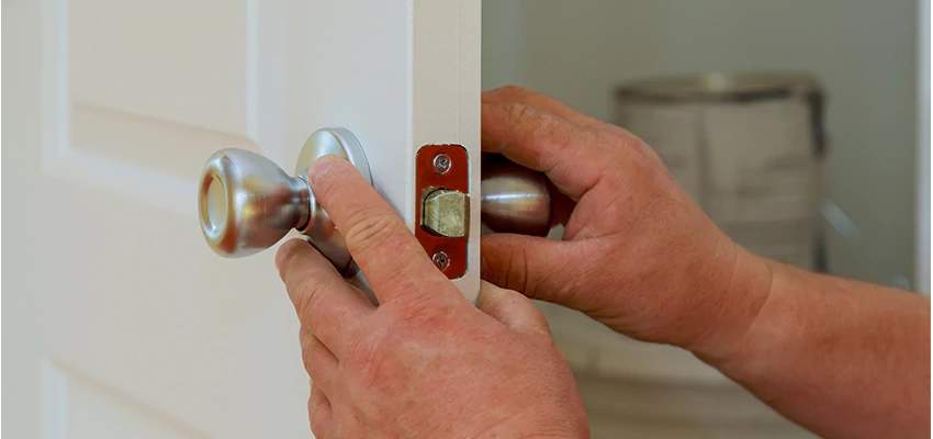 AAA Locksmiths For lock Replacement in Fairfax, California